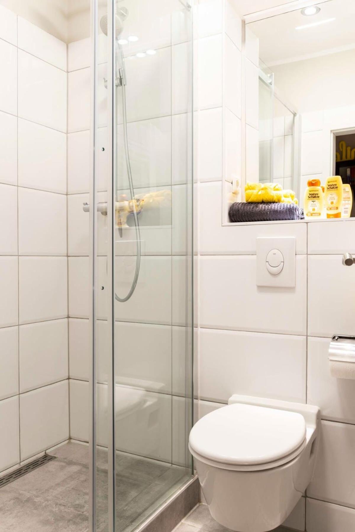 Spacious Two Br Plus Ac Plus Selfcheckin Βερολίνο Εξωτερικό φωτογραφία